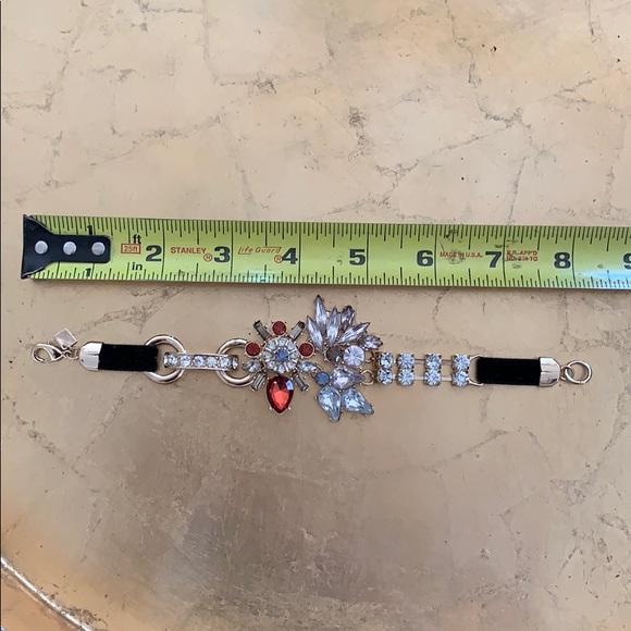 Banana Republic Vintage Inspired Women’s Bracelet - Picture 4 of 7